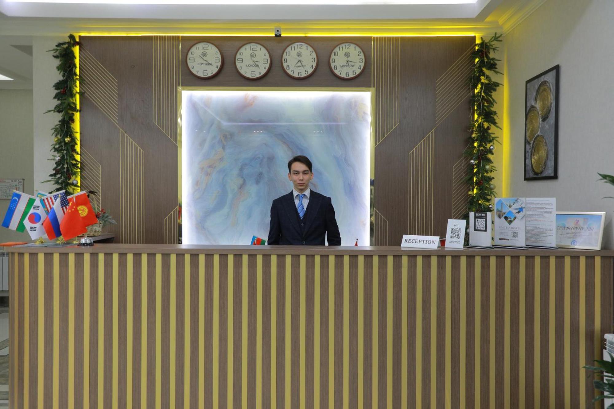 Human Hotel Tasjkent Eksteriør bilde